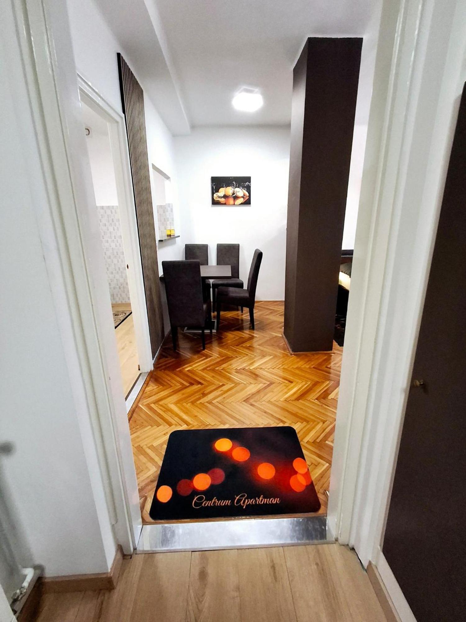 Centrum Apartman Шарошпатак Экстерьер фото