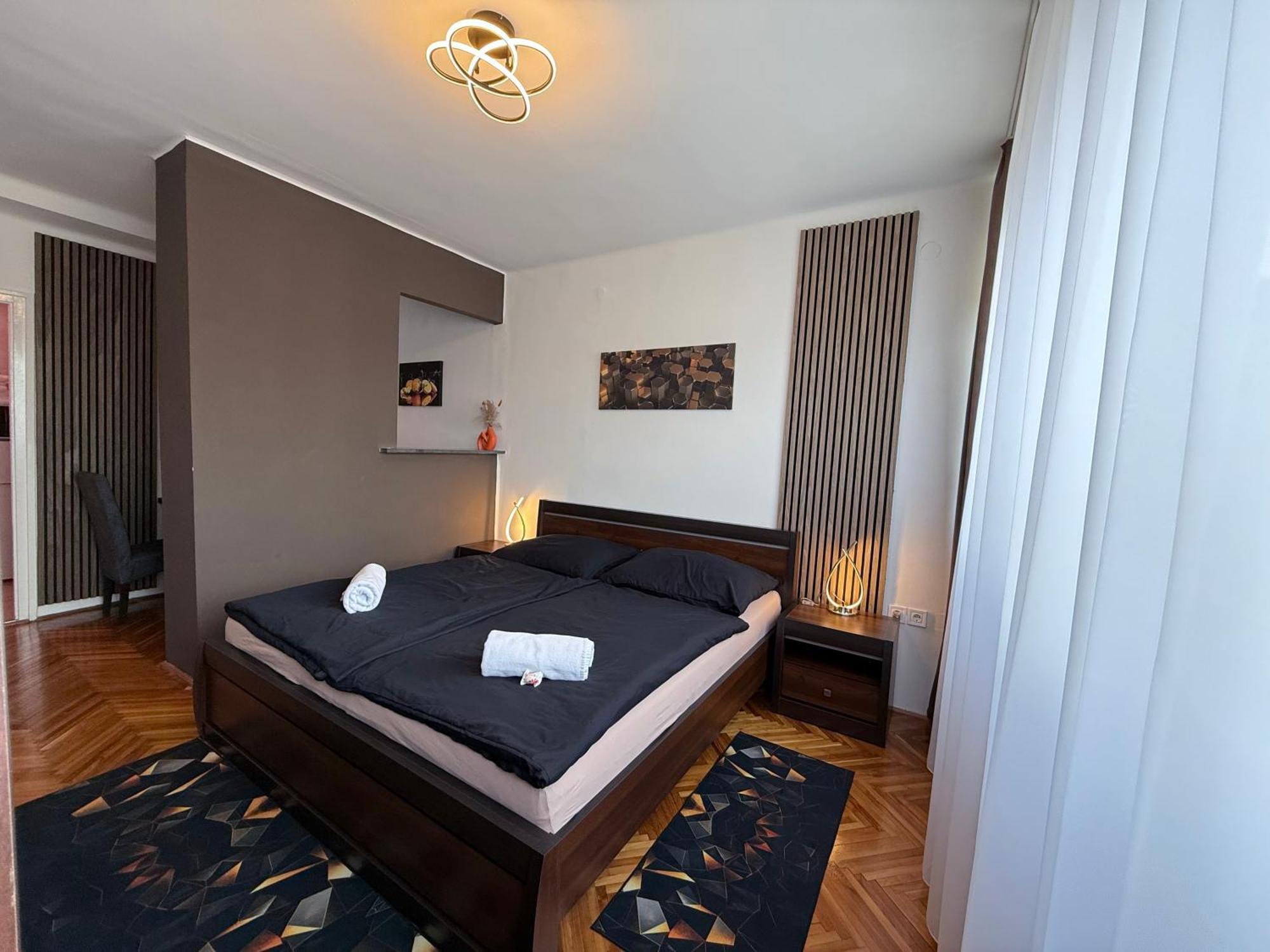 Centrum Apartman Шарошпатак Экстерьер фото
